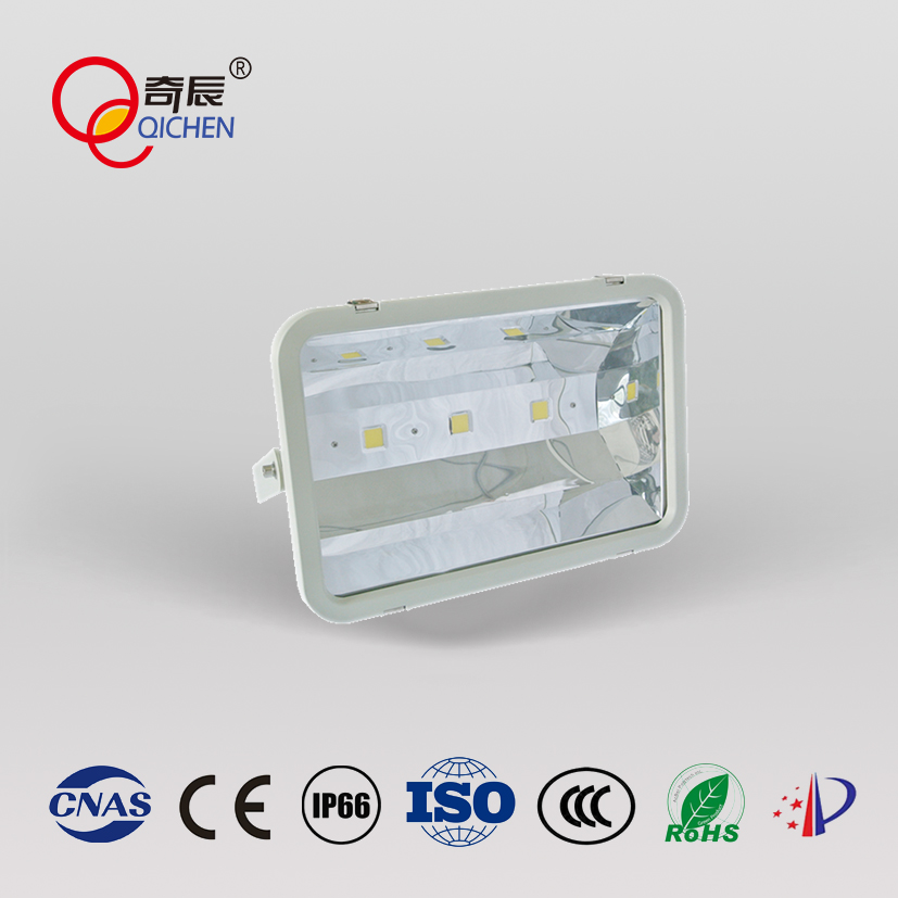 大功率三防风加厚散热体免维护LED投光灯QC-TL117-B-Ⅱ